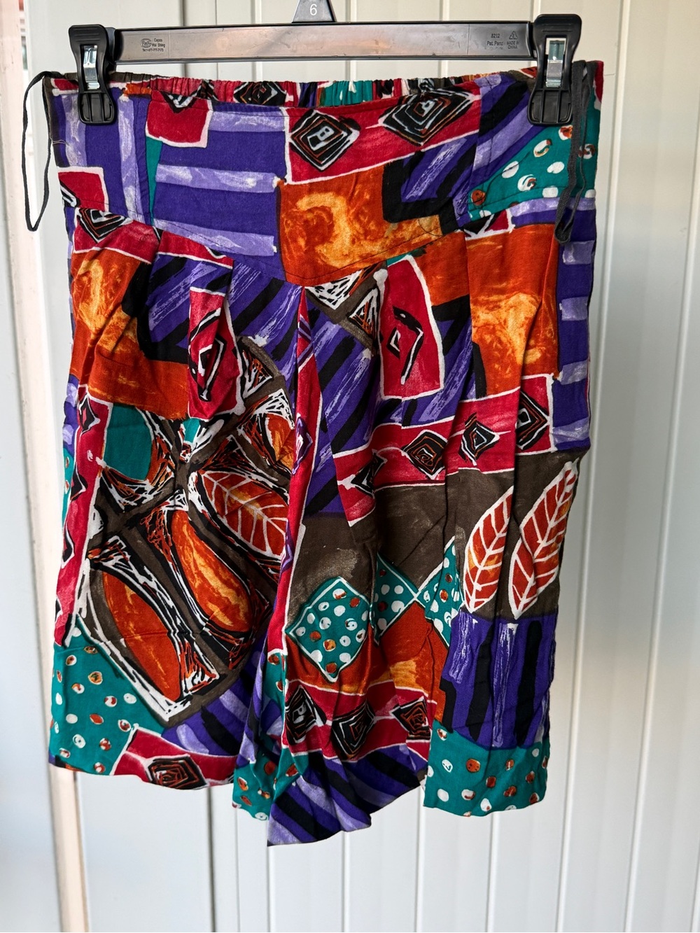 Vintage 80s I.N. San Francisco abstract shorts size L